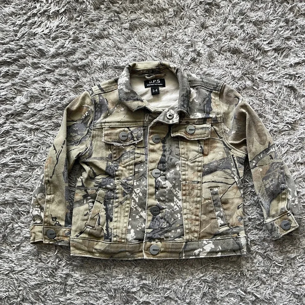Kids‎ OPS Denim Jacket Camo Size 3-4